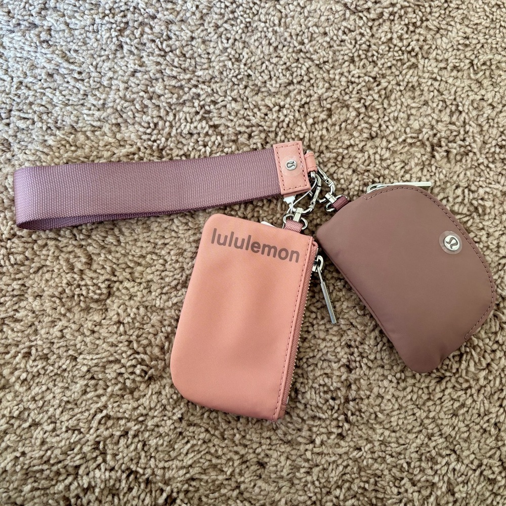Lululemon Dual Pouch Wristlet